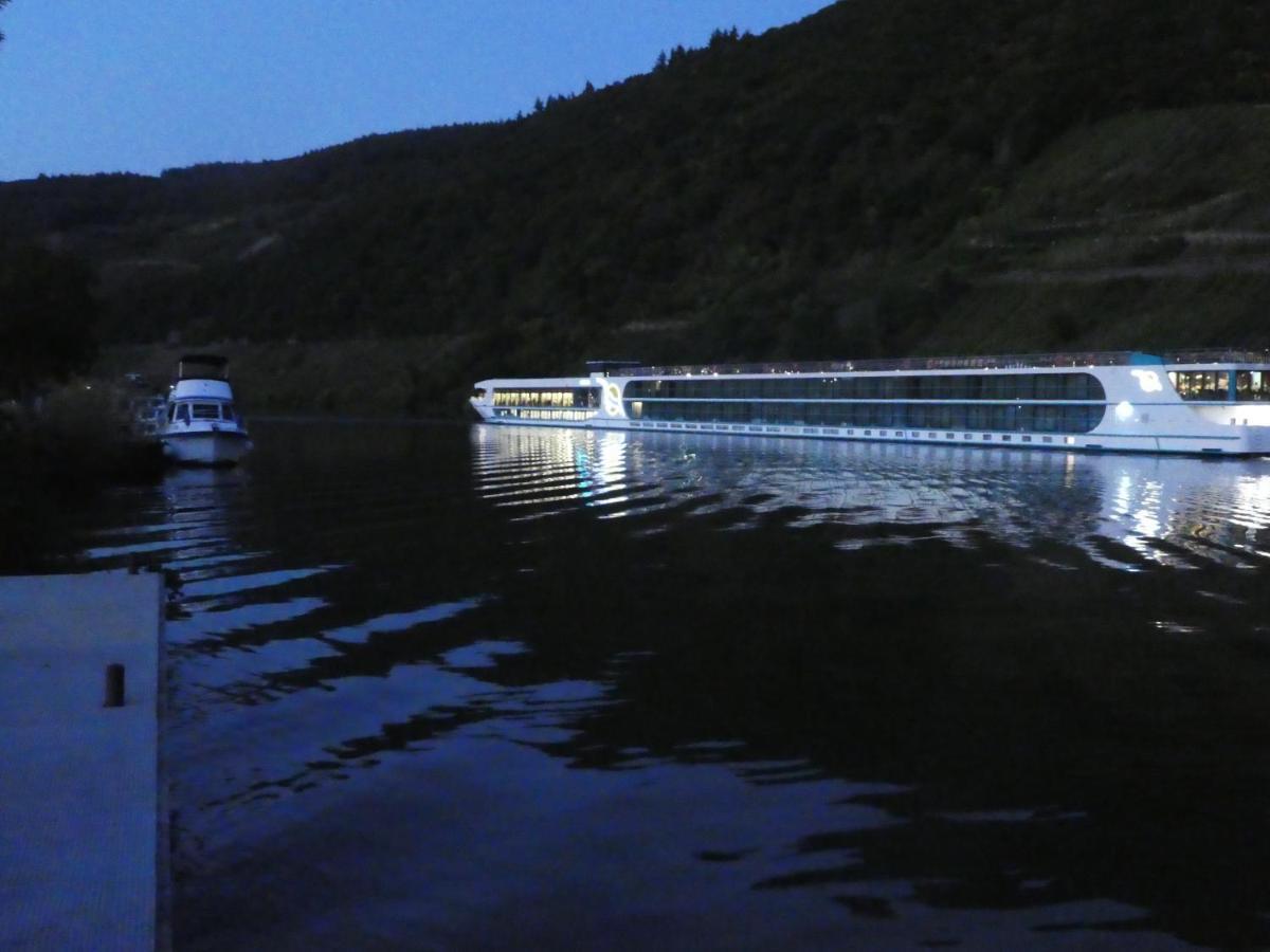 Hausboot Moselrose In Poelich Hotell Polich Eksteriør bilde